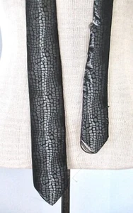 Vtg 50s 60s Black Gray Snakeskin Brocade Imported Silk Skinny 2" Jazz Tie - Picture 1 of 8