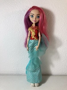 Ever After High - MEESHELL MERMAID Puppe mit Outfit & Schuhen, rosa Haare - Bild 1 von 8