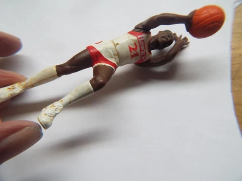 Vintage NBA Starting Line Up #21 Dominique Wilkins Atlanta Hawks 1988 Figure Cover