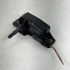 2004 - 2010 Toyota Sienna Rear Vent Window Motor Actuator Assembly Passenger RH - Picture 1 of 5