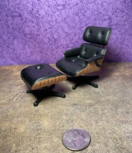 Dollhouse Miniature Lounge Chair with Ottoman 1:12 Scale - Picture 1 of 3