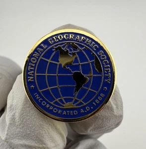 National Geographic Society Incorporated AD 1888 Enamel Lapel Pin - Bild 1 von 7