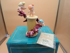 Walt Disney Classics Collection Fantasia Cupids - Love's Little Helpers BOX COA - Picture 1 of 9