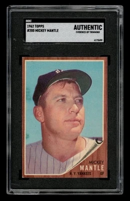 1962 Topps #200 Mickey Mantle 54 HR Season HOF NY Yankees SGC Authentic  - Image 1 of 2