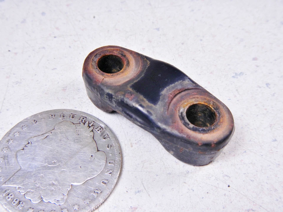 77 YAMAHA YZ80 YZ80D TOP UPPER HANDLEBAR CLAMP HALF  - Изображение 1 из 4