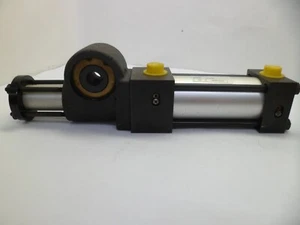 PARKER B6711208 ROTARY ACTUATOR PNEUMATIC 140 PSI. 180 DEGREE ROTATION N.O.S - Picture 1 of 8