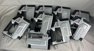 Pistola grapadora Brad corona neumática calibre 18 x9 Porter Cable TS056 3/8" *Para piezas* - Imagen 1 de 11