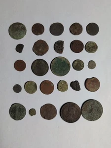 Lot de pièces de monnaie trouvailles détection de métaux non recherchées travail mixte - Romain/Médiéval - Photo 1/24
