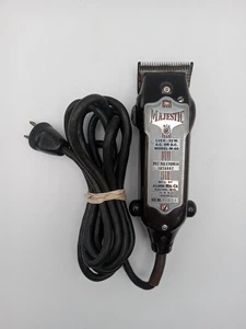 Tagliacapelli barbiere vintage anni 30 MAJESTIC MODEL M-60 senza protezioni testato funzionante - Foto 1 di 10