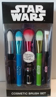 Disney Beauty STAR WARS Cosmetic Brush Set New Sealed 5 pieces - Image 1 of 4