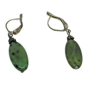 Pendientes colgantes con bisel de piedra ovalada verde con palanca trasera - Imagen 1 de 5