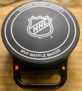 Disco de hockey de hierro para gofres NHL MVP, máquina de desayuno, negro, escudo, logotipo, probado - Imagen 1 de 20