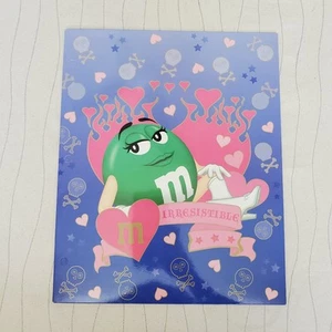 M&M's Green Candy Irresistible 2 Pocket Folder Hearts Skulls Multicolor NEU - Bild 1 von 3