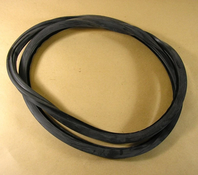 Chevy Buick Olds y Pontiac 1935 1936 canal de ventana trasera, C4058822R Foto 1 de 1