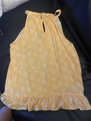 Blusa sin mangas MICHAEL KORS amarilla $ blanca bonita con volantes con logotipo de metal XS  Foto 1 de 4