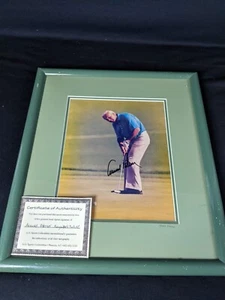 Arnold Palmer Autographed 8 x10 Photograph Matted and Vintage Framed - Picture 1 of 7