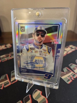 Panini Donruss NASCAR 2021 Optic Chase Elliott #30 Holo Prizm Sigs/99 (AU) Foto 1 de 2