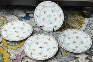 Set of 4 Dresden Porcelain Flower Bunch Pattern Gold Laurel Wreath Trim Plates - Picture 1 of 4