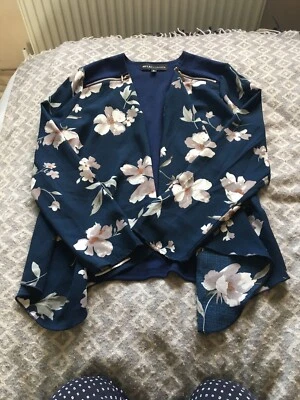 Mela London Waterfall Floral Jacket/blazer S - Image 1 of 4