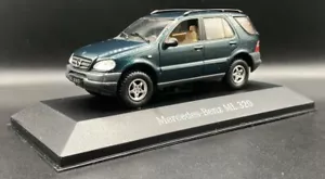 Minichamps 1/43 Mercedes Benz ML 230 Green B66005736 - Picture 1 of 4