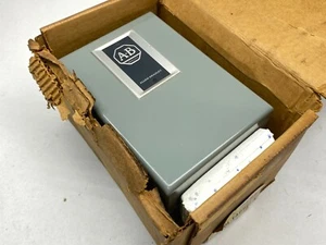Allen Bradley 500L-TAD92 Beleuchtungsschütz 500L-TOD92 - Bild 1 von 6