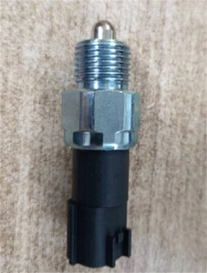 320068S01A Transfer Box Switch Sensor For Nissan D40 4x4 4wd - Picture 1 of 4