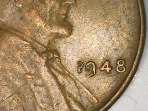 1948 Lincoln Wheat Cent with "19" Striking Error in Date US Mint Coin - Picture 1 of 3