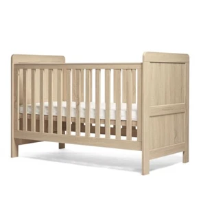 Mamas And Papas Atlas Light Oak cotbed - Picture 1 of 3