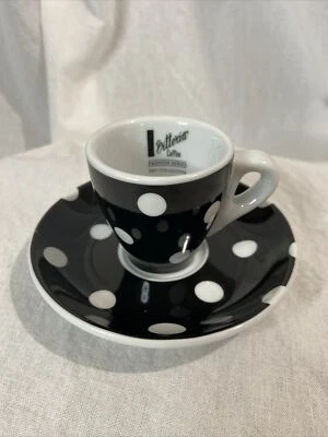 Taza de café espresso Vittoria platillo Rebecca diseño cenefa serie de moda Foto 1 de 4