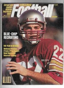 1984 Street and Smith's College Football Jahrbuch 44. Jahr Doug Flutie Cover - Bild 1 von 2