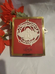 LENOX "O Come All Ye Faithful" Porcelain Christmas Ornament - Picture 1 of 3