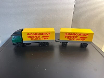 Camión remolque doble Lion Car escala 1/50 Nº 65/73 Hungaro Camion Budapest Foto 1 de 4