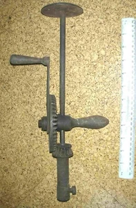 Vintage Two-Speed Hand Drill - maker A.A.Tattersall, Engineer, Accrington, Lancs - Picture 1 of 6