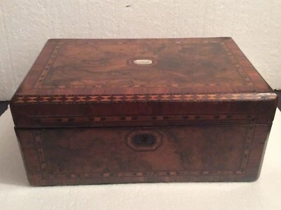 ANTIGUO ESCRITORIO DE ESCRITURA DE NOGAL BURL CON INCRUSTACIONES DEL SIGLO XIX Foto 1 de 4