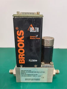 Brooks SLA5850S Mass Flow Controller O2 20SLM USED MFC 1/4SWG 15PIN - Picture 1 of 12