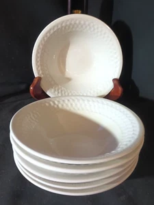 Oneida White Wicker set of six 6.25-inch fruit bowls - Picture 1 of 2