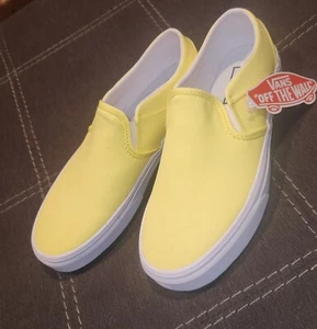 Nuevo con etiquetas - Vans Classic amarillo sin cordones 500714 ~ para mujer talla 8,5 - ¡Envío gratuito a EE. UU.! - Imagen 1 de 4