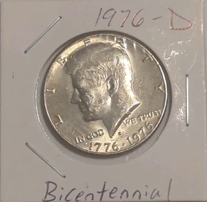 Moneda de medio dólar de 50 centavos del bicentenario Kennedy 1776-1976-D - Imagen 1 de 2