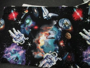 ELIZABETH'S STUDIO - HOWARD ROBINSON - ASTRONAUTS AND SPACE - 2 YARDS - Picture 1 of 2