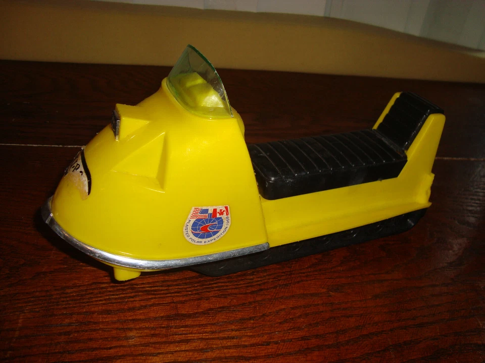 DE COLECCIÓN 1968 AURORA PROCESADA, MAL HECHA EN EE. UU. MOTO DE NIEVE JUGUETE SKI BOB ¡RARO! Foto 1 de 4