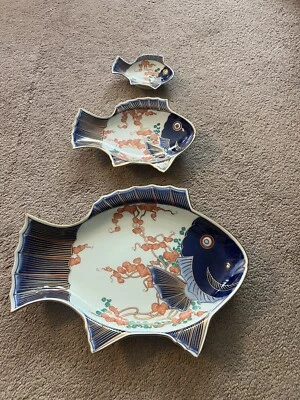 3 Antique Japanese 19th Century Meiji Red/Blue Imari Vintage Fish Plate Platter - Image 1 of 4