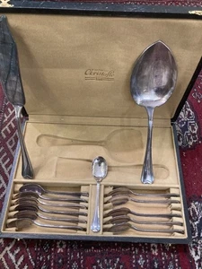 Christofle Chevron versilbert Eisservice Set mit Löffel und Löffel in Box - Bild 1 von 8