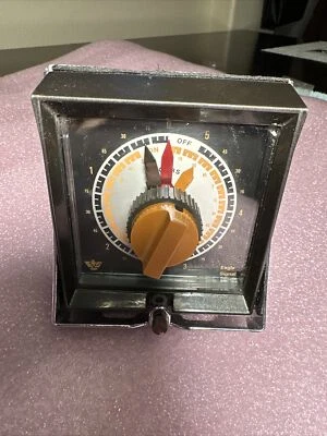 EAGLE SIGNAL HG108A6 RELAY 120V/60HZ/HG100 - Image 1 of 4