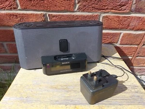 Sony ICF-C1iPMK2 Dream Machine iPod Dock Alarm Clock FM Radio Black Music - Picture 1 of 7