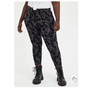 Torrid Crop Legging - Disney Mickey & Friends Black Grey Size 1X NWT - Picture 1 of 5