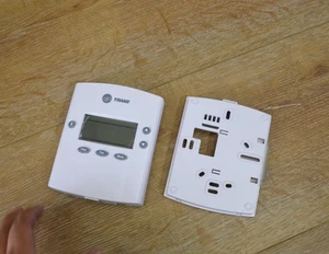 Trane TCONT200AN11AAA Thermostat D153950G01 THT02424 USED - Picture 1 of 5