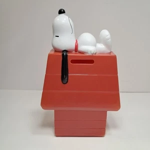 Vintage 1966 Peanuts SNOOPY cuccia per cani banca monete in plastica - Foto 1 di 7