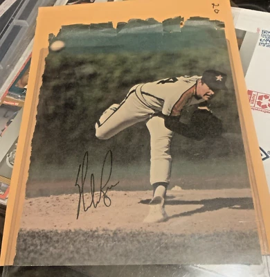 Nolan Ryan Houston Astros Autographed Signed Photo Magazine Page poor condition - Image 1 of 3
