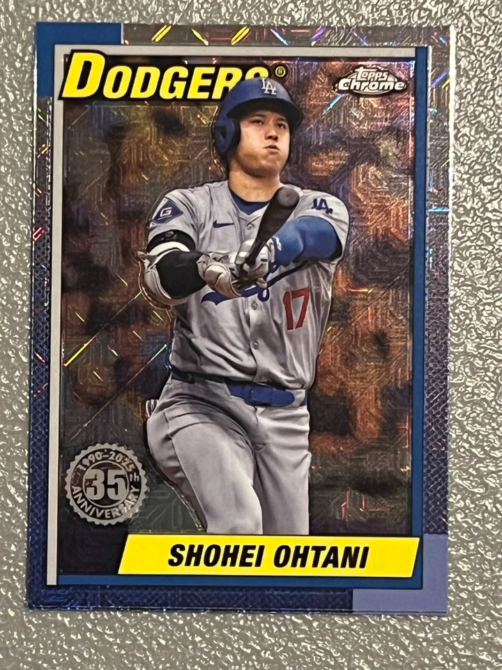 2025 TOPPS CHROME SERIES 1 1990 35TH ANNIVERSARY SILVER PACK MOJO GREEN BLUE - Image 1 of 1