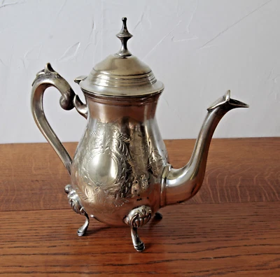 Théière Cafetière Verseuse ancienne en Métal argenté marque E.P.N.S en dessous - Photo 1/4